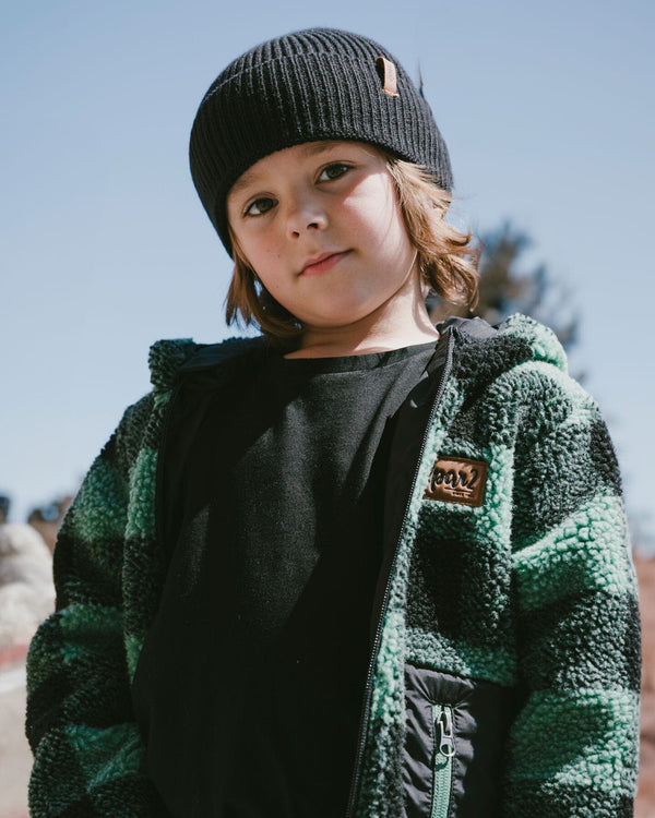 Mid-Season Knit Hat Black Outdoor Accessories Deux par Deux