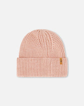 Bonnet de mi-saison en tricot vieux rose