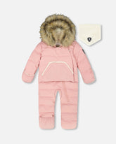 Combinaison de neige BABY SNUG conçue pour siège d’auto rose