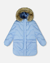 Manteau long matelassé à vagues bleu poudre