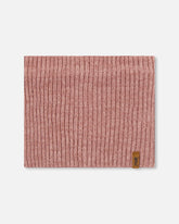 Cache-cou en tricot mi-saison vieux rose